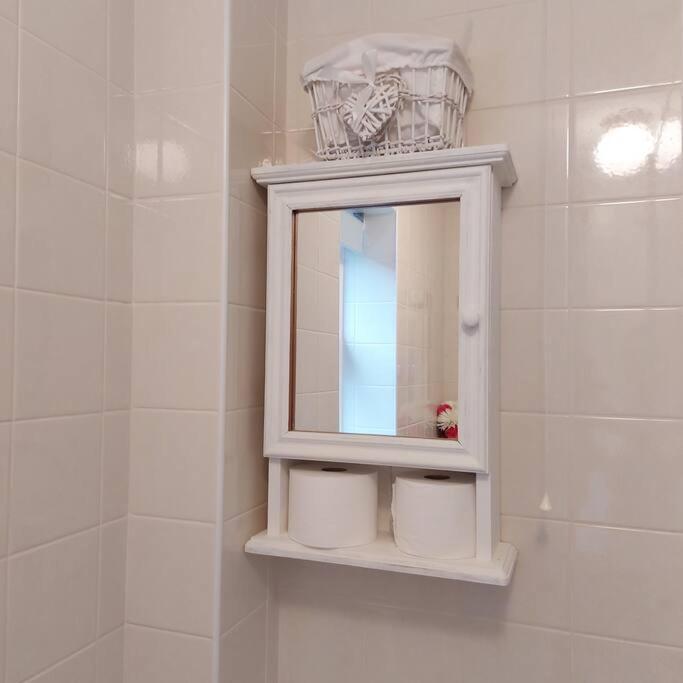 Cheerful, Cosy, One Bedroom Home With Patio And Parking Newbury  Kültér fotó